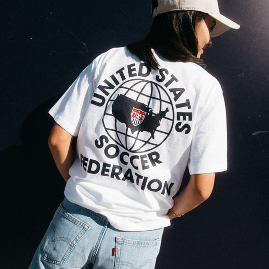 Unisex Original Retro Brand USA 1995 Soccer Federation Crest Vintage Cream Tee