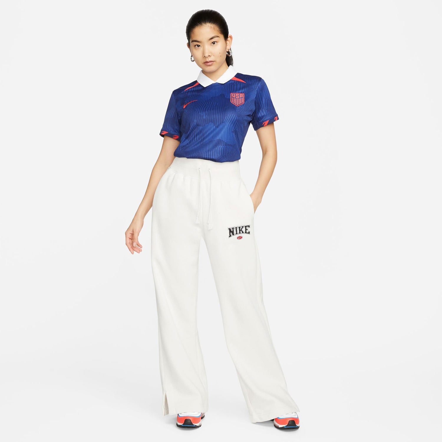 Women's Nike USMNT Away Stadium Jersey - Full Body Front View