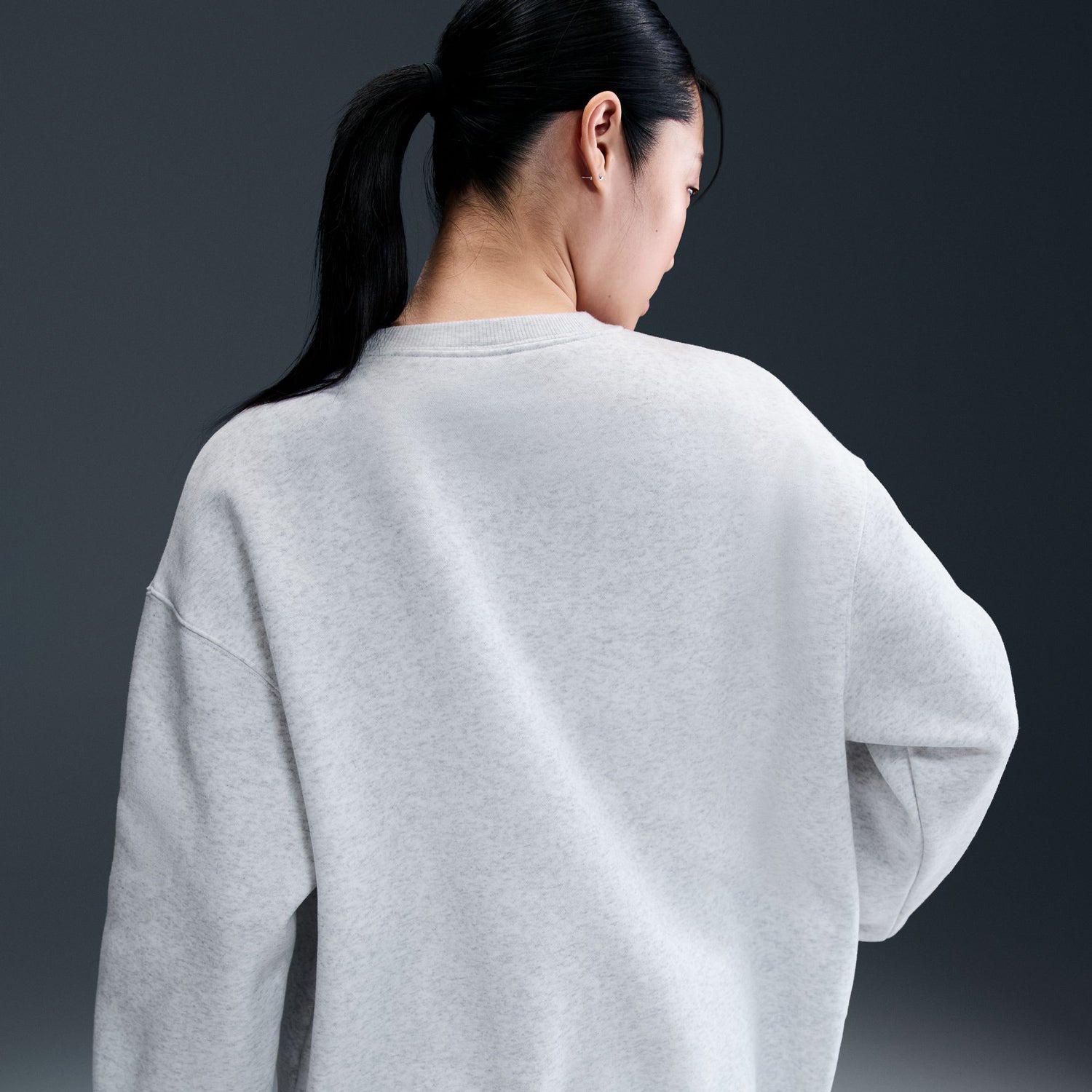 Women's Nike USA Phoenix Fleece Oversized Grey Crewneck