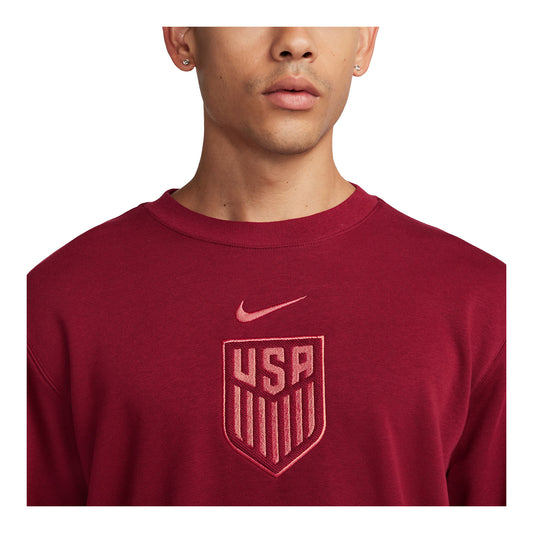 Men's Nike USA Club Red Crewneck - Collar View