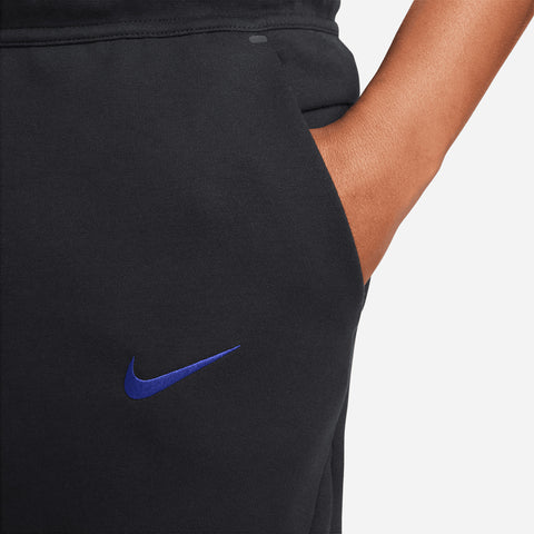 Men's Nike USA Tech Fleece Black Jogger Pants - Pocket View